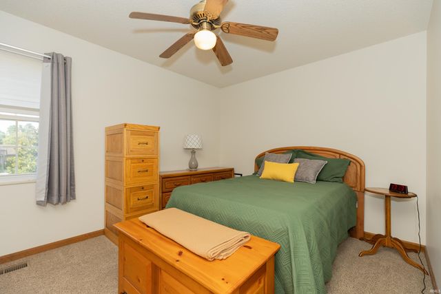 5635 Oak Ridge Drive, Evansville, IN 47711