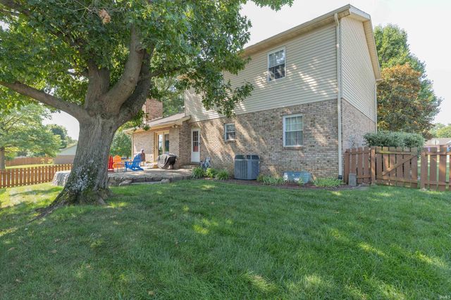 5635 Oak Ridge Drive, Evansville, IN 47711