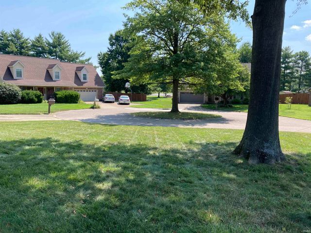 5635 Oak Ridge Drive, Evansville, IN 47711