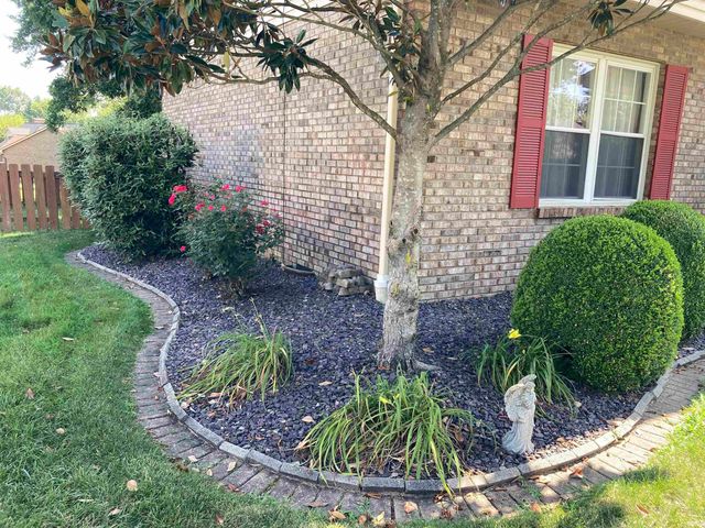 5635 Oak Ridge Drive, Evansville, IN 47711
