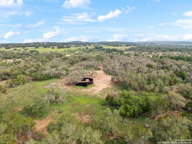 149 Bloodhound, Sisterdale, TX 78006