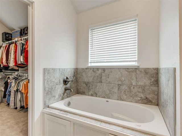 2800 SE 22nd Street, Moore, OK 73160