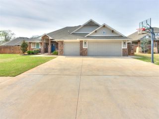 2800 SE 22nd Street, Moore, OK 73160