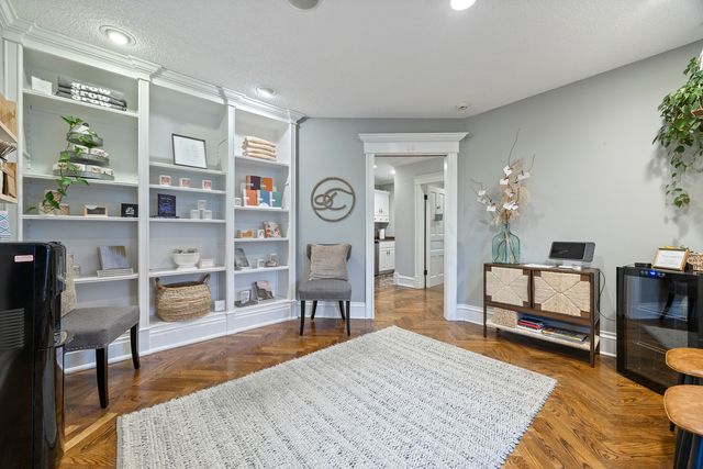 121 N Washington Street 200, Naperville, IL 60540