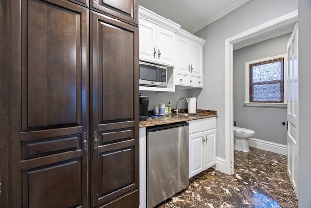 121 N Washington Street 200, Naperville, IL 60540