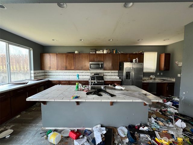 19519 19th Avenue Ct E, Spanaway, WA 98387