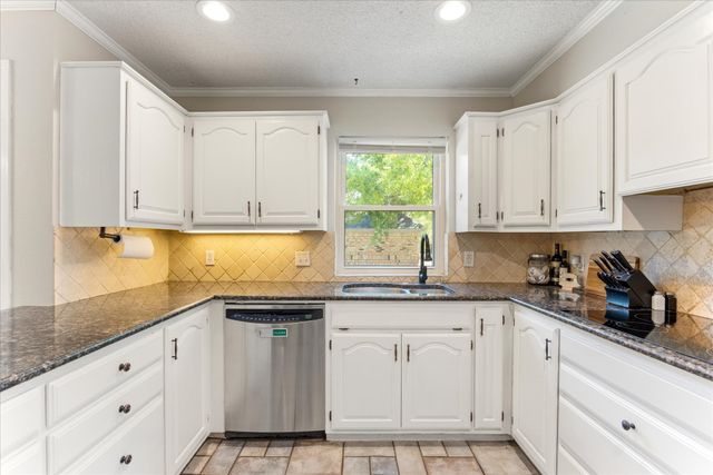 6105 Belvidere Circle, Granbury, TX 76049