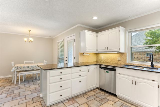 6105 Belvidere Circle, Granbury, TX 76049