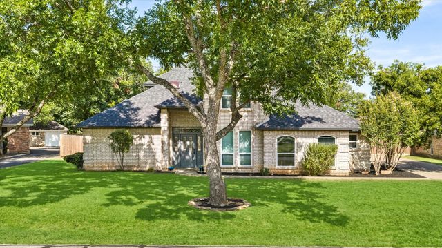 6105 Belvidere Circle, Granbury, TX 76049