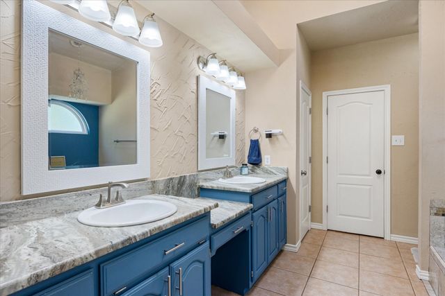 6105 Belvidere Circle, Granbury, TX 76049
