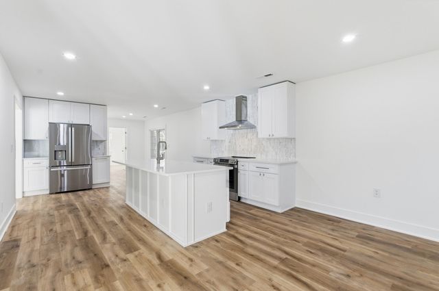 1260 Robin Road Road, Mount Pleasant, SC 29464