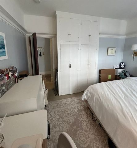 1572 Massachusetts Avenue 32, Cambridge, MA 02138