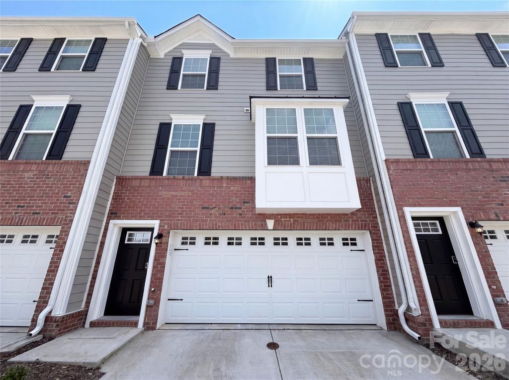 2037 Autumn Cyprus Avenue, Gastonia, NC 28054