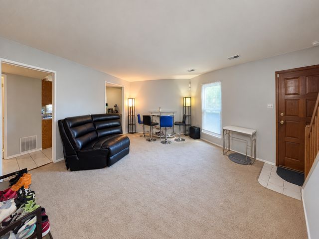 950 PURDUE Lane, Matteson, IL 60443