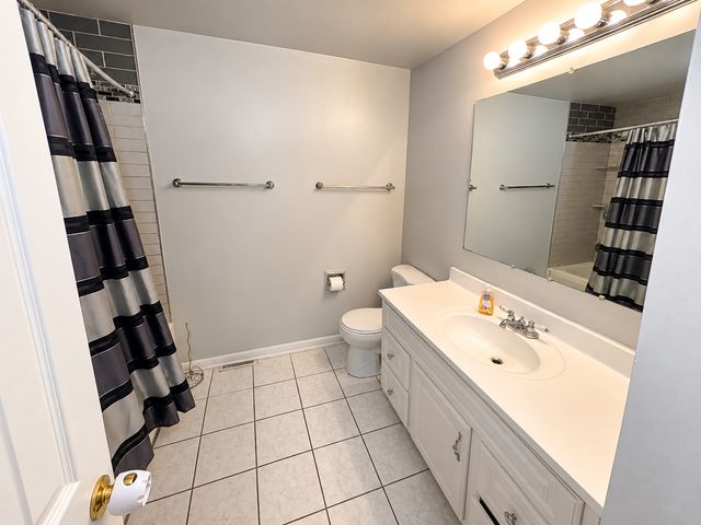 950 PURDUE Lane, Matteson, IL 60443