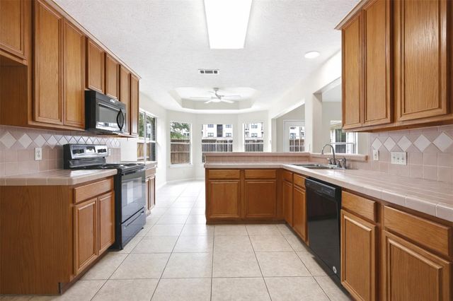 1811 Ridgeway Trail, Kingwood, TX 77339