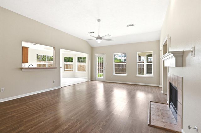 1811 Ridgeway Trail, Kingwood, TX 77339