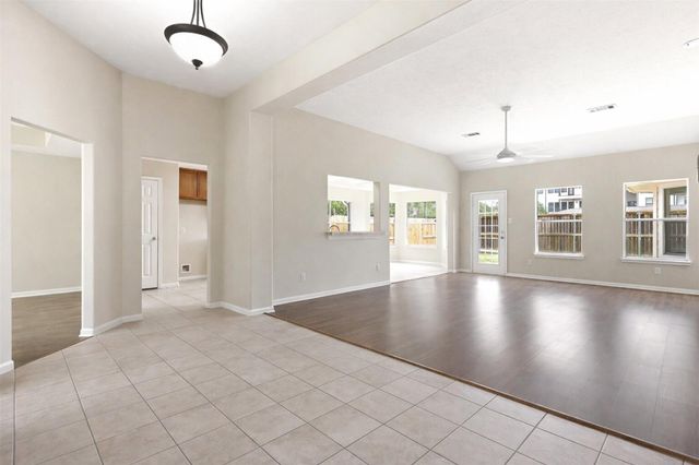 1811 Ridgeway Trail, Kingwood, TX 77339