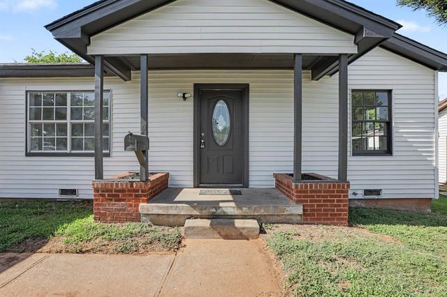 605 Lions Park Place, Oklahoma City, OK 73110