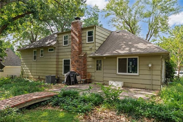 9108 W 106th Street, Overland Park, KS 66212
