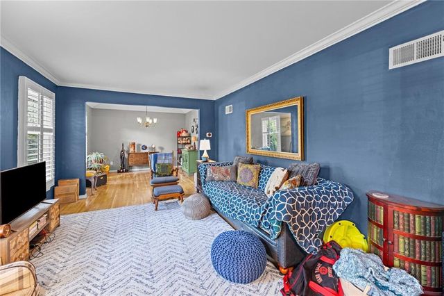 9108 W 106th Street, Overland Park, KS 66212