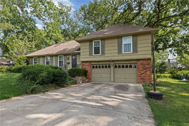 9108 W 106th Street, Overland Park, KS 66212