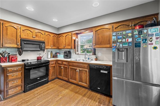 9108 W 106th Street, Overland Park, KS 66212