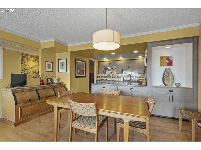 2221 Sw 1ST Ave 1124, Portland, OR 97201