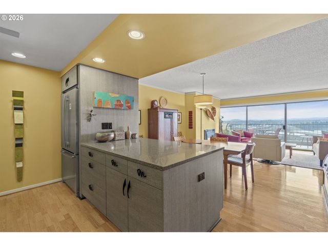 2221 Sw 1ST Ave 1124, Portland, OR 97201