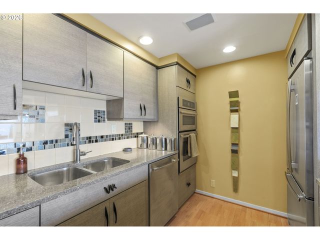 2221 Sw 1ST Ave 1124, Portland, OR 97201