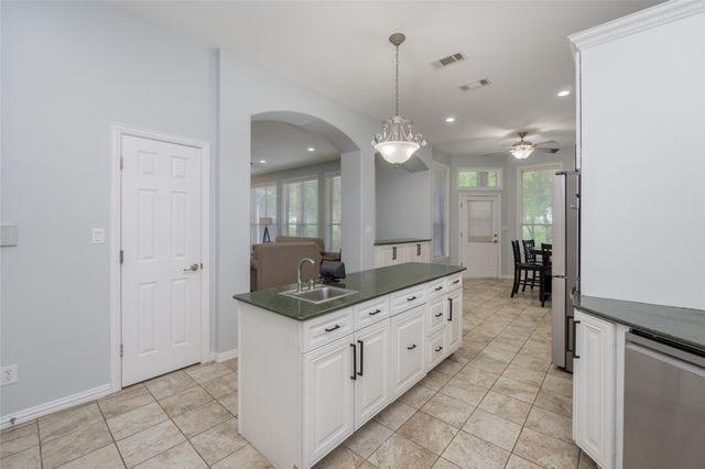 135 Kirkpatrick Road, Ennis, TX 75119