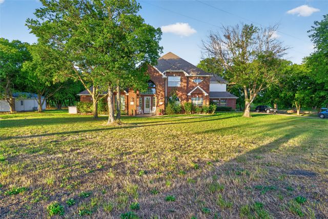 135 Kirkpatrick Road, Ennis, TX 75119