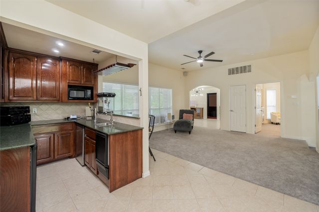 135 Kirkpatrick Road, Ennis, TX 75119