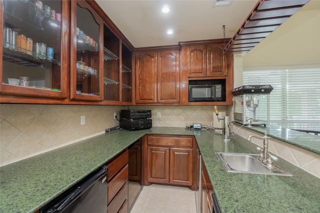 135 Kirkpatrick Road, Ennis, TX 75119