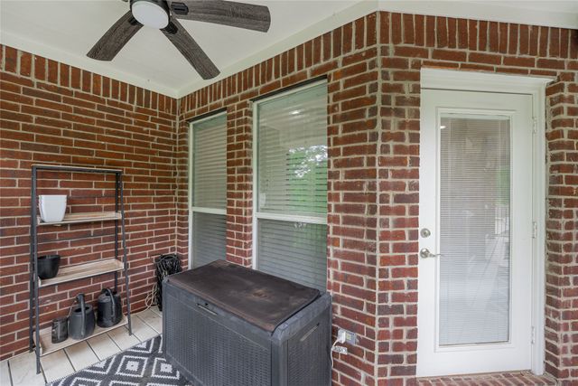 135 Kirkpatrick Road, Ennis, TX 75119