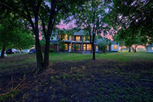 135 Kirkpatrick Road, Ennis, TX 75119