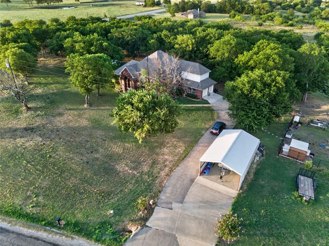 135 Kirkpatrick Road, Ennis, TX 75119