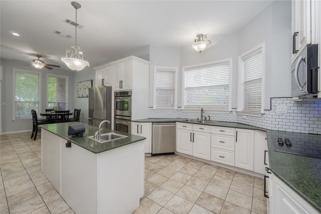 135 Kirkpatrick Road, Ennis, TX 75119