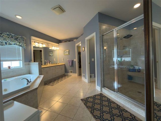 27 Bellaqua Estates Court, Chili, NY 14624