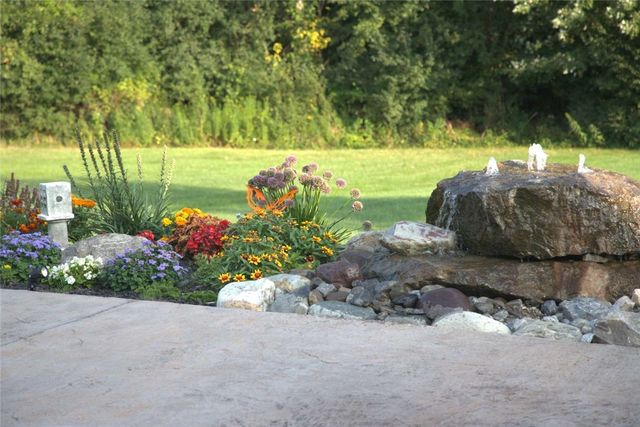 27 Bellaqua Estates Court, Chili, NY 14624