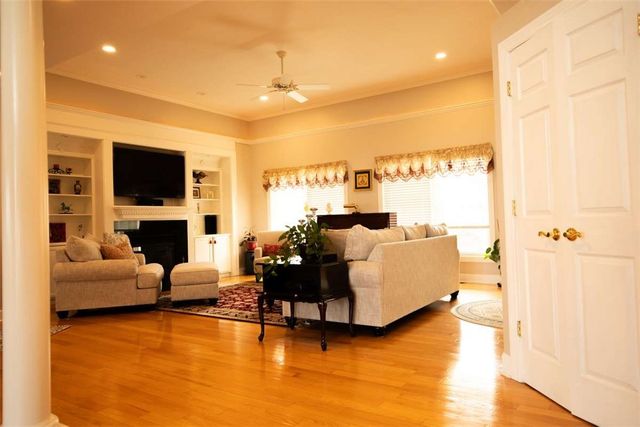 27 Bellaqua Estates Court, Chili, NY 14624