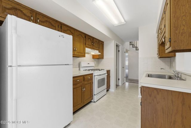 2 Essex Drive, Little Silver, NJ 07739