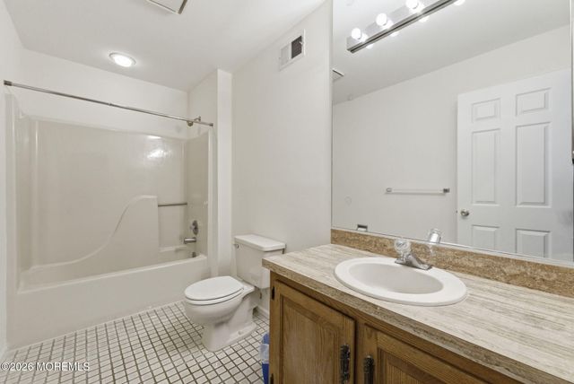 2 Essex Drive, Little Silver, NJ 07739