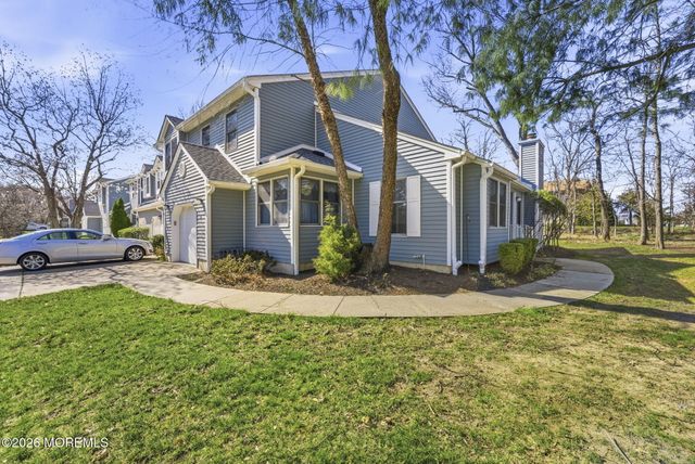 2 Essex Drive, Little Silver, NJ 07739