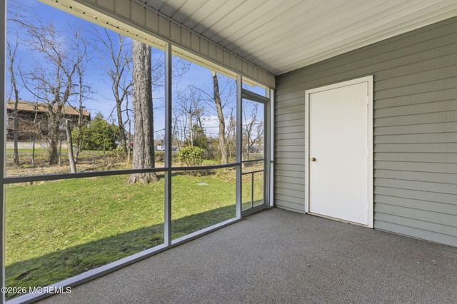 2 Essex Drive, Little Silver, NJ 07739