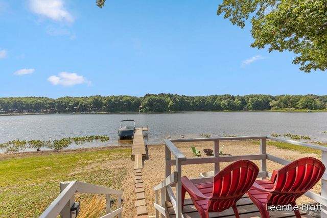 6525 Woods Trail Drive, Delton, MI 49046