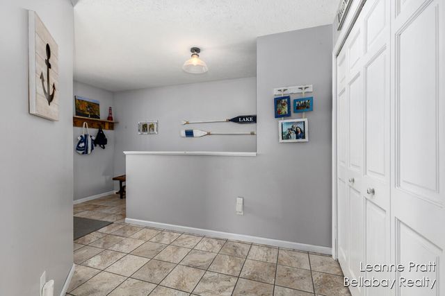 6525 Woods Trail Drive, Delton, MI 49046