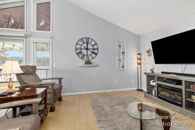 6525 Woods Trail Drive, Delton, MI 49046