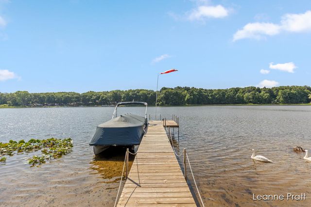 6525 Woods Trail Drive, Delton, MI 49046