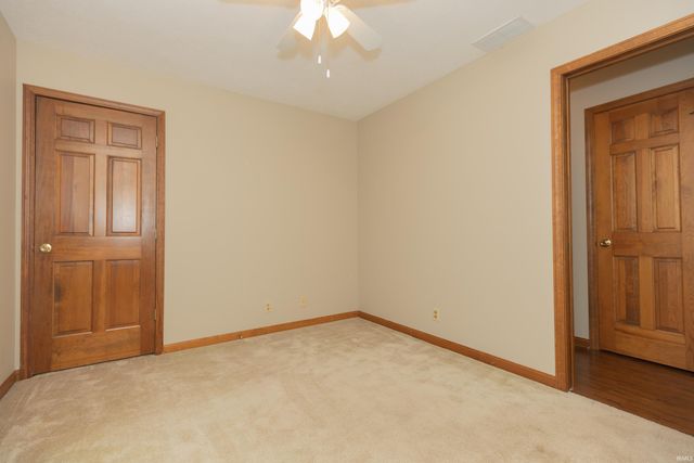 437 Hollybush Lane, Evansville, IN 47715